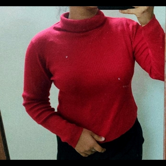 Red High Neck - Picture 10 of 11